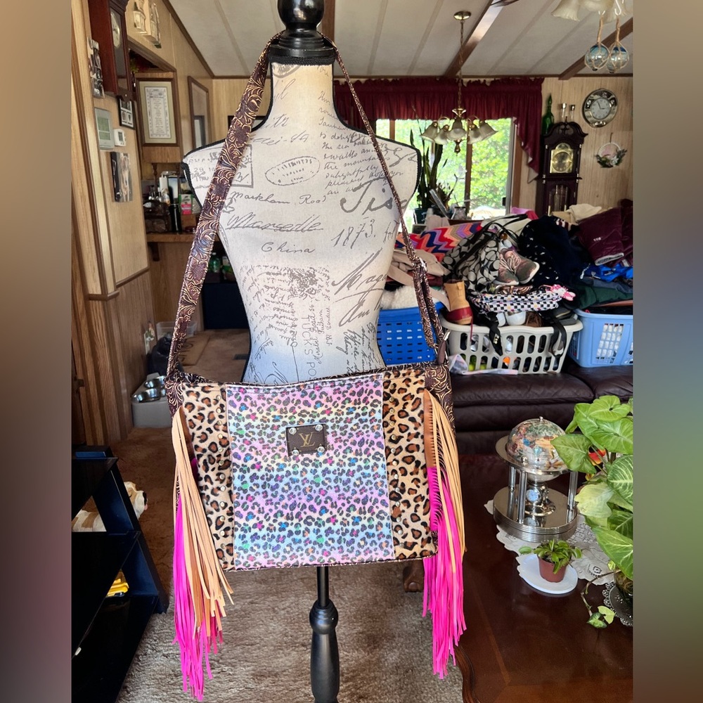Exotica Shoulder Bag Boho Chic Cheetah print fringe tooled faux leather.